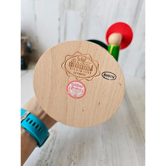 Vintage steinbach leprechaun mushroom St Patrick's Day nutcracker as is St Patty - Picture 10 of 10